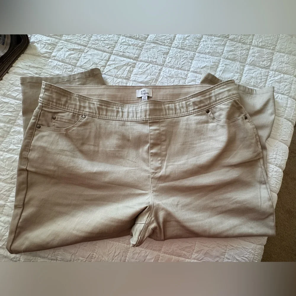 Kim Rogers Men's Khaki Chinos